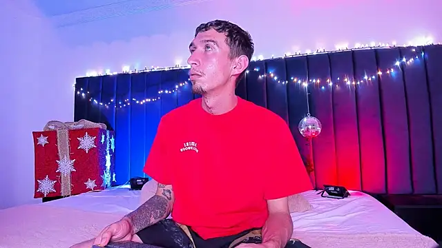 dominik thompson777 online show from November 13, 5:28 am