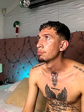 dominik thompson777 online show from November 19, 12:21 am