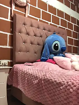 Rachellcooperrr online show from February 23, 10:40 pm