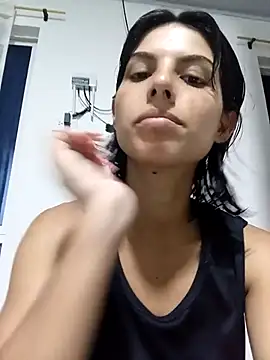 Snapshot of nina_sky chatting on October 25, 11:21 pm nina sky online show from October 25, 11:21 pm