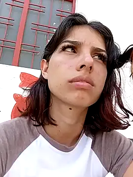 Snapshot of nina_sky chatting on November 30, 4:00 pm nina sky online show from November 30, 4:00 pm