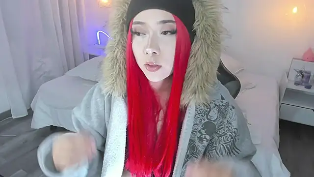 Noahcryptic online show from May 18, 5:35 am