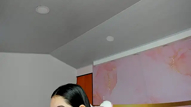 Snapshot of milk_candy18 chatting on September 24, 12:19 pm milk candy18 online show from September 24, 12:19 pm