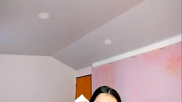 Snapshot of milk_candy18 chatting on October 5, 12:25 pm milk candy18 online show from October 5, 12:25 pm