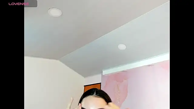 milk candy18 online show from October 15, 12:16 pm