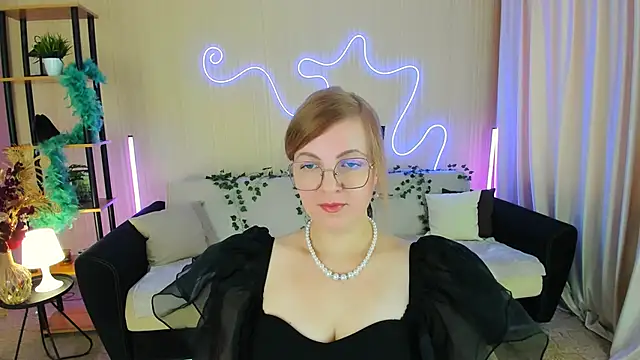 YourUniverser online show from November 9, 9:18 am