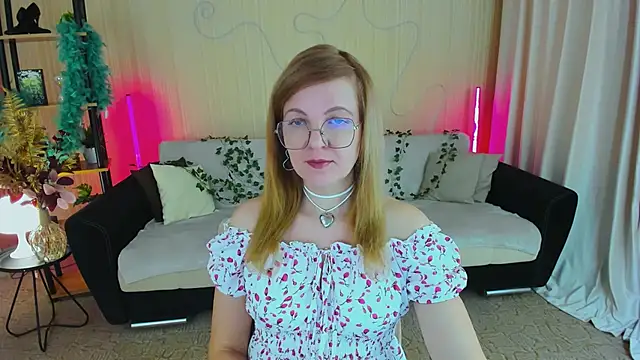 YourUniverser online show from December 2, 9:36 am