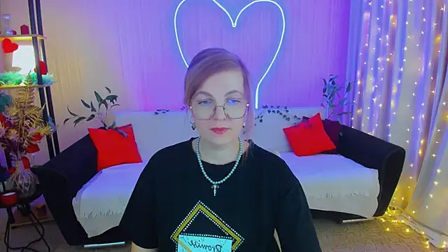 YourUniverser online show from April 1, 4:15 pm