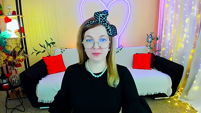 YourUniverser online show from April 9, 11:15 am