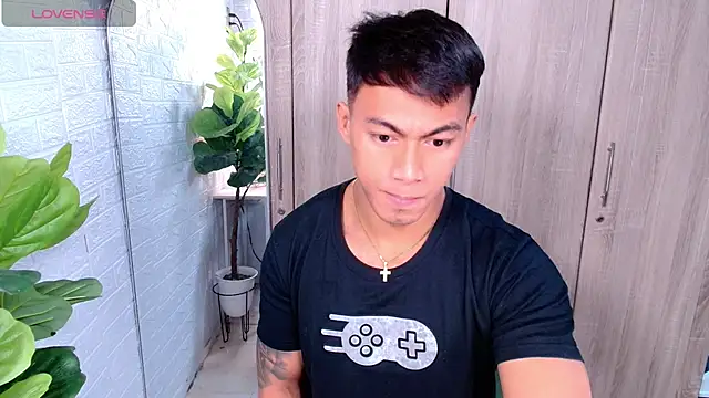 PinooyMilker online show from November 28, 4:04 am