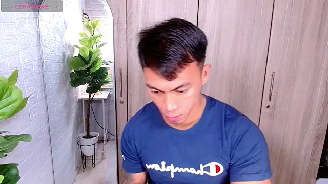 PinooyMilker online show from November 29, 12:30 pm