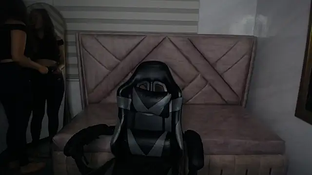 Luna Star v online show from October 8, 3:15 am