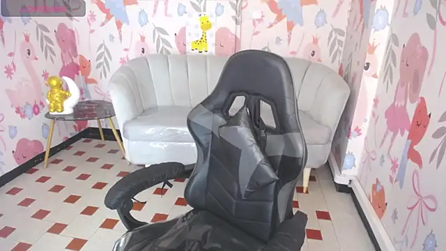 Luna Star v online show from October 24, 3:14 am