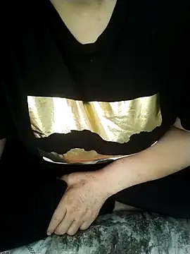 Snapshot of zerdaliii chatting on March 3, 1:50 pm zerdaliii online show from March 3, 1:50 pm