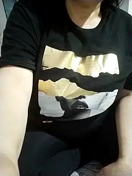 Snapshot of zerdaliii chatting on March 4, 7:31 pm zerdaliii online show from March 4, 7:31 pm