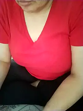 Snapshot of zerdaliii chatting on March 6, 1:07 pm zerdaliii online show from March 6, 1:07 pm