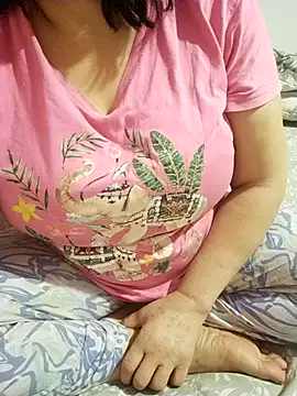 Snapshot of zerdaliii chatting on March 17, 3:11 am zerdaliii online show from March 17, 3:11 am