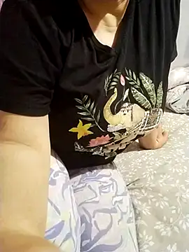 Snapshot of zerdaliii chatting on March 17, 6:00 pm zerdaliii online show from March 17, 6:00 pm