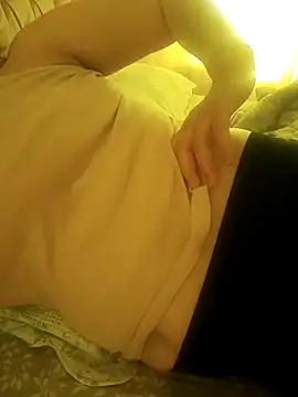 Snapshot of zerdaliii chatting on April 12, 7:13 am zerdaliii online show from April 12, 7:13 am