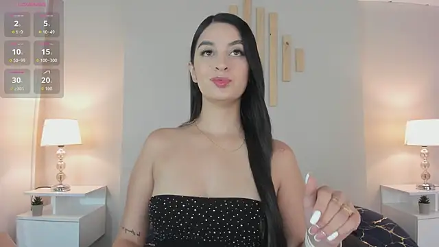 natachadiaz  online show from October 17, 11:24 am