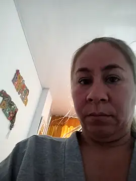 Snapshot of Nala1986 chatting on November 23, 4:18 pm Nala1986 online show from November 23, 4:18 pm