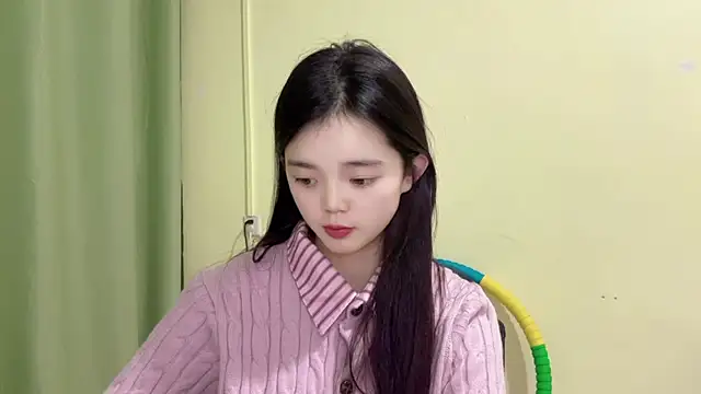 Snapshot of Nicole-13 chatting on February 3, 1:16 pm Nicole-13 online show from February 3, 1:16 pm