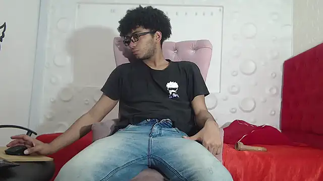 felipecams123 online show from October 26, 9:53 pm