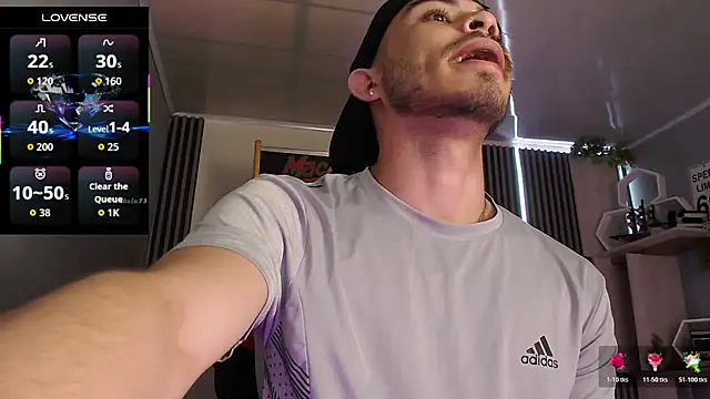 Bastian MCcormick online show from December 18, 1:06 pm