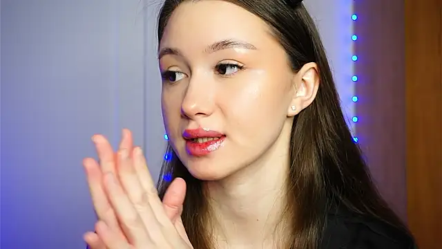 Snapshot of vvillywonka chatting on February 3, 1:37 am vvillywonka online show from February 3, 1:37 am