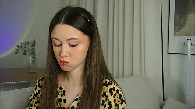 Snapshot of vvillywonka chatting on February 16, 1:57 am vvillywonka online show from February 16, 1:57 am