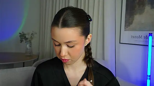 Snapshot of vvillywonka chatting on February 25, 1:48 am vvillywonka online show from February 25, 1:48 am