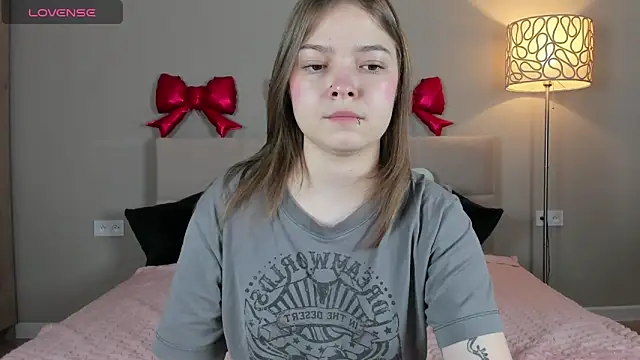 patriciapink online show from March 7, 6:21 am