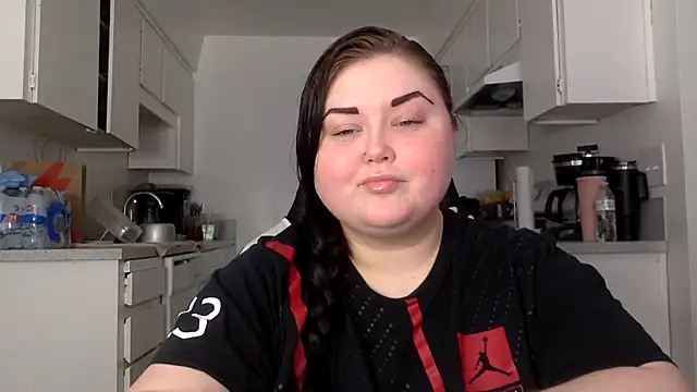 JJbaby1 online show from November 13, 5:34 pm