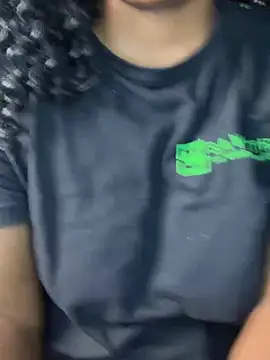 Snapshot of Kikie23 chatting on March 23, 1:09 am Kikie23 online show from March 23, 1:09 am