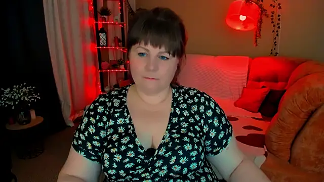 CrystaalStaar online show from July 5, 10:50 pm
