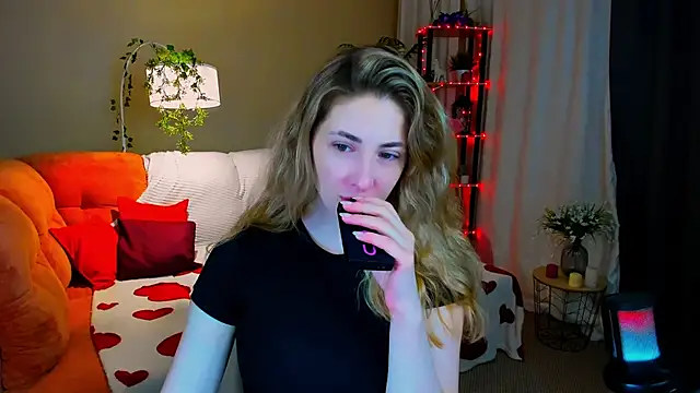 SensitiveSooul online show from March 29, 7:25 pm