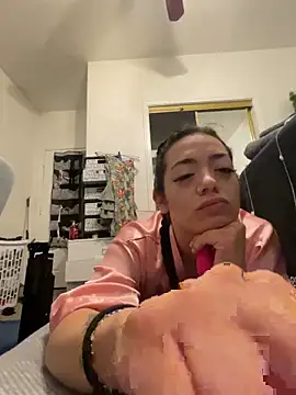 Snapshot of racoonbaby chatting on September 16, 7:20 am racoonbaby online show from September 16, 7:20 am