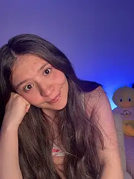 Snapshot of Emilyybennet_ chatting on June 23, 3:04 am Emilyybennet online show from June 23, 3:04 am