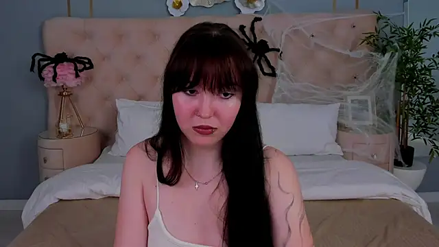 Snapshot of VanessaFields chatting on October 25, 3:18 pm VanessaFields online show from October 25, 3:18 pm