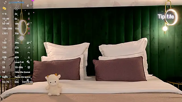 Snapshot of VanessaFields chatting on February 5, 3:05 pm VanessaFields online show from February 5, 3:05 pm