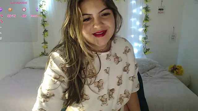 Snapshot of Alisson_5_ chatting on October 7, 11:18 am Alisson 5 online show from October 7, 11:18 am