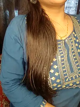 Snapshot of officialbhabhi chatting on September 10, 6:02 am officialbhabhi online show from September 10, 6:02 am