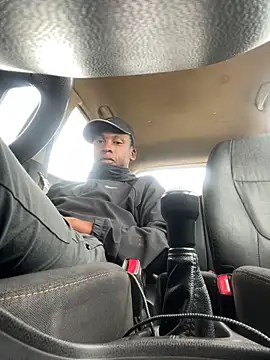 Snapshot of Dickey-B-RSA chatting on December 1, 6:07 am Dickey-B-RSA online show from December 1, 6:07 am