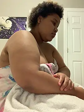 chocolate bella online show from October 12, 4:44 am