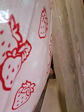 chocolate bella online show from April 10, 5:39 pm