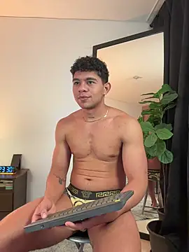 austin spears  online show from November 7, 1:27 am