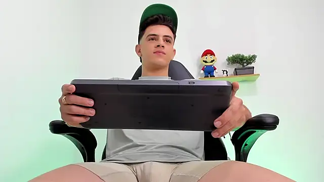 Mikecooper online show from January 12, 6:18 am