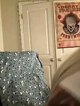 CharmingMaddie online show from April 15, 5:36 am