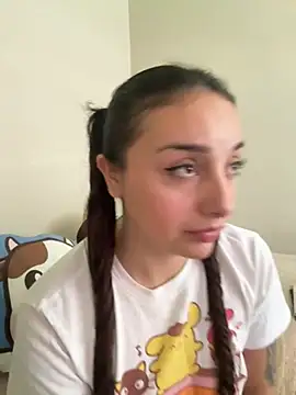 Snapshot of CharmingMaddie chatting on April 29, 7:20 pm CharmingMaddie online show from April 29, 7:20 pm
