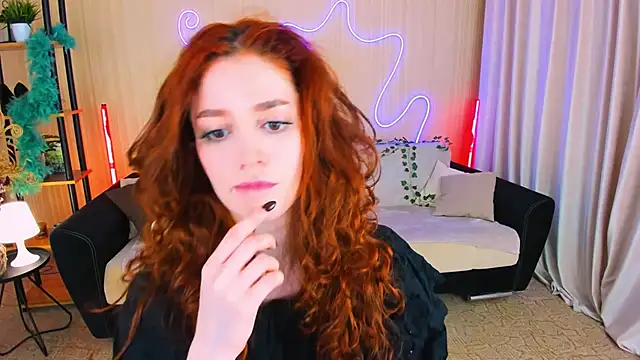 ChristinaConteeree online show from November 7, 7:25 pm